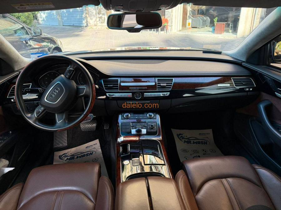 Audi / A8